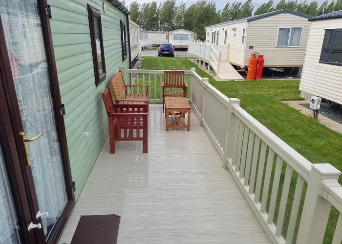 Palm Square 19 3 Bed Deluxe Caravan